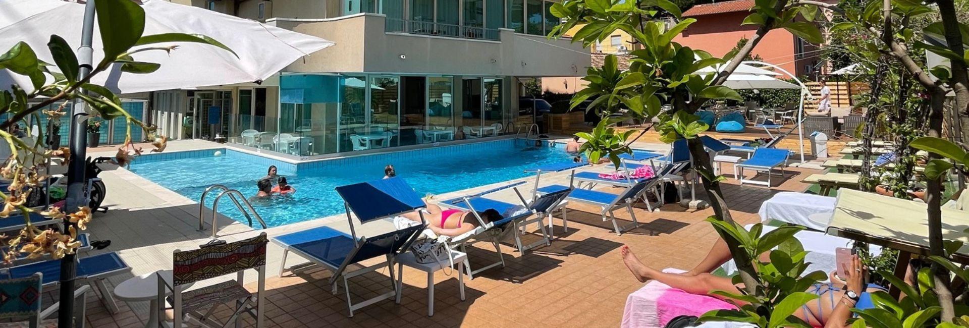 hotelapogeo it piscina 007